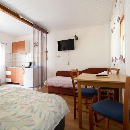 Studio Apartman Ema Gornji Karin Kültér fotó